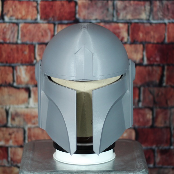 The Pathfinder Mandalorian Helmet - Villainous Prop Shop