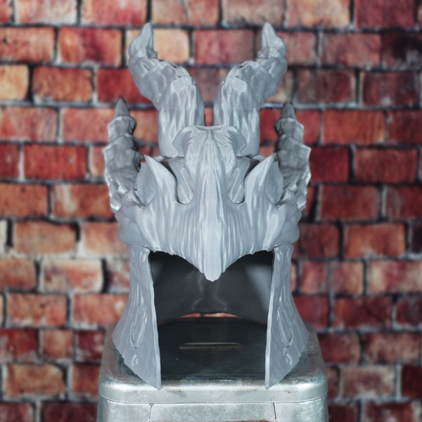 Dragonscale Helmet Skyrim