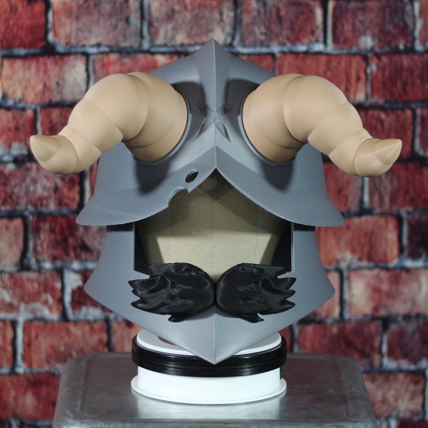 Senshi Helmet Delicious in Dungeon